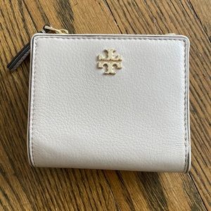 TORY BURCH pale pink wallet